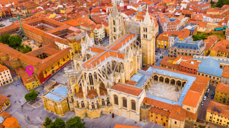 Apartments Puerta del Obispo, Leon III