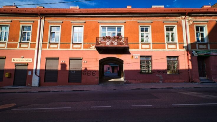 Locaux Ausros vartai st., Vilnius